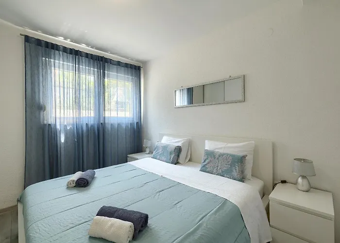 Mario's Place * Πούλα